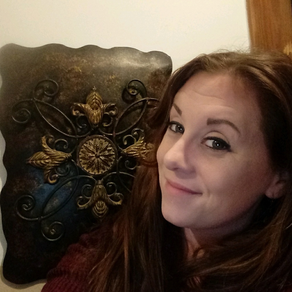Meet your Posher, Angela